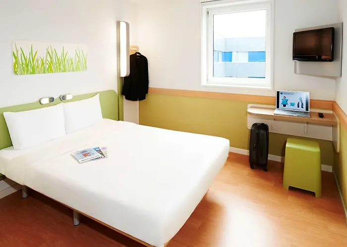 Ibis Budget Hotel 2*